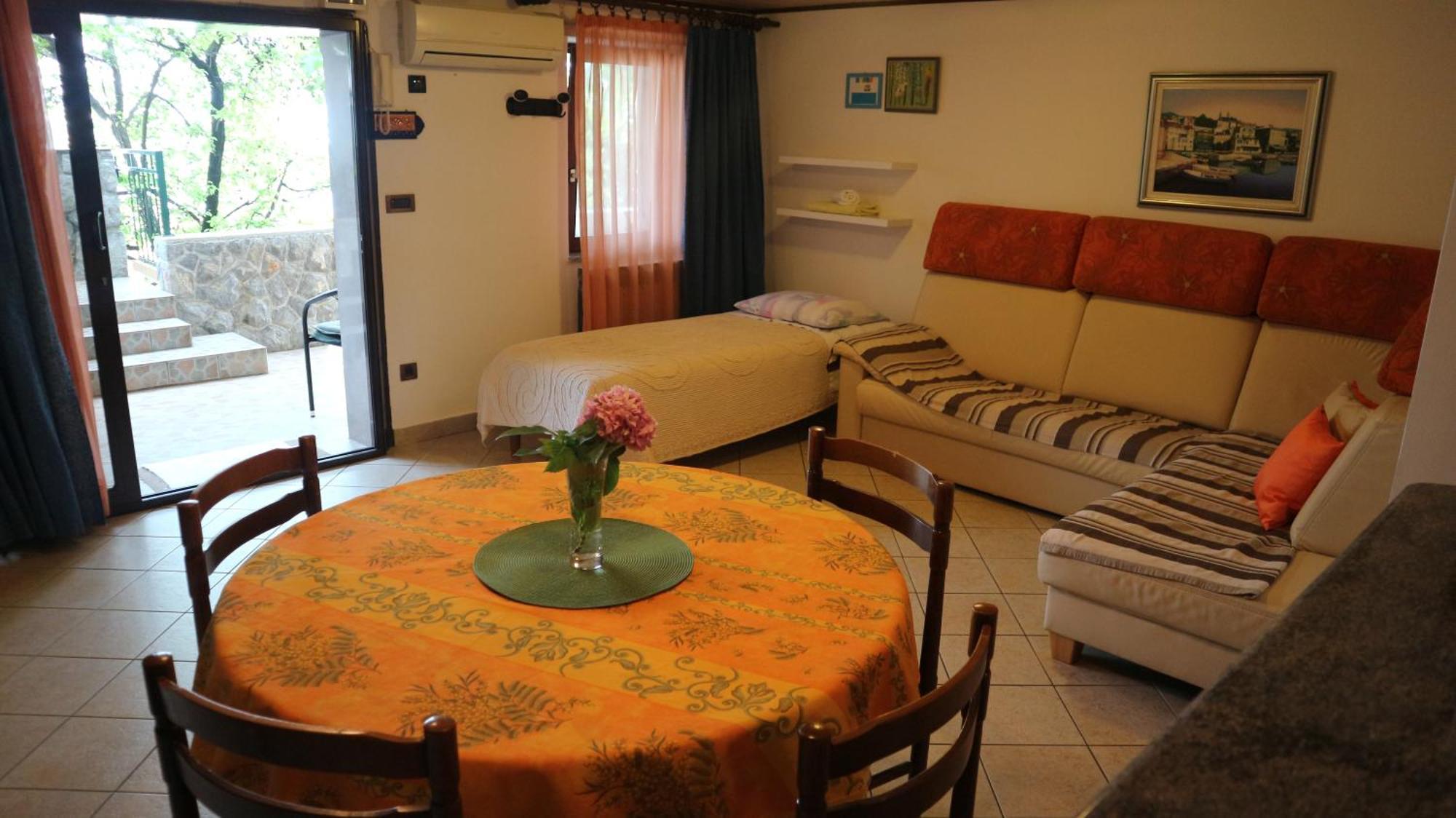 Apartments Komel Opatija Ruang foto