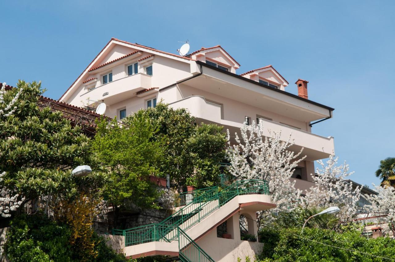 Apartments Komel Opatija Bagian luar foto